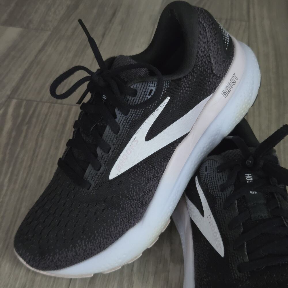 B0 Brooks Ghost 16 Shoes Womens 8B Black White Low Top Running Athletic Sneakers - Picture 15 of 16
